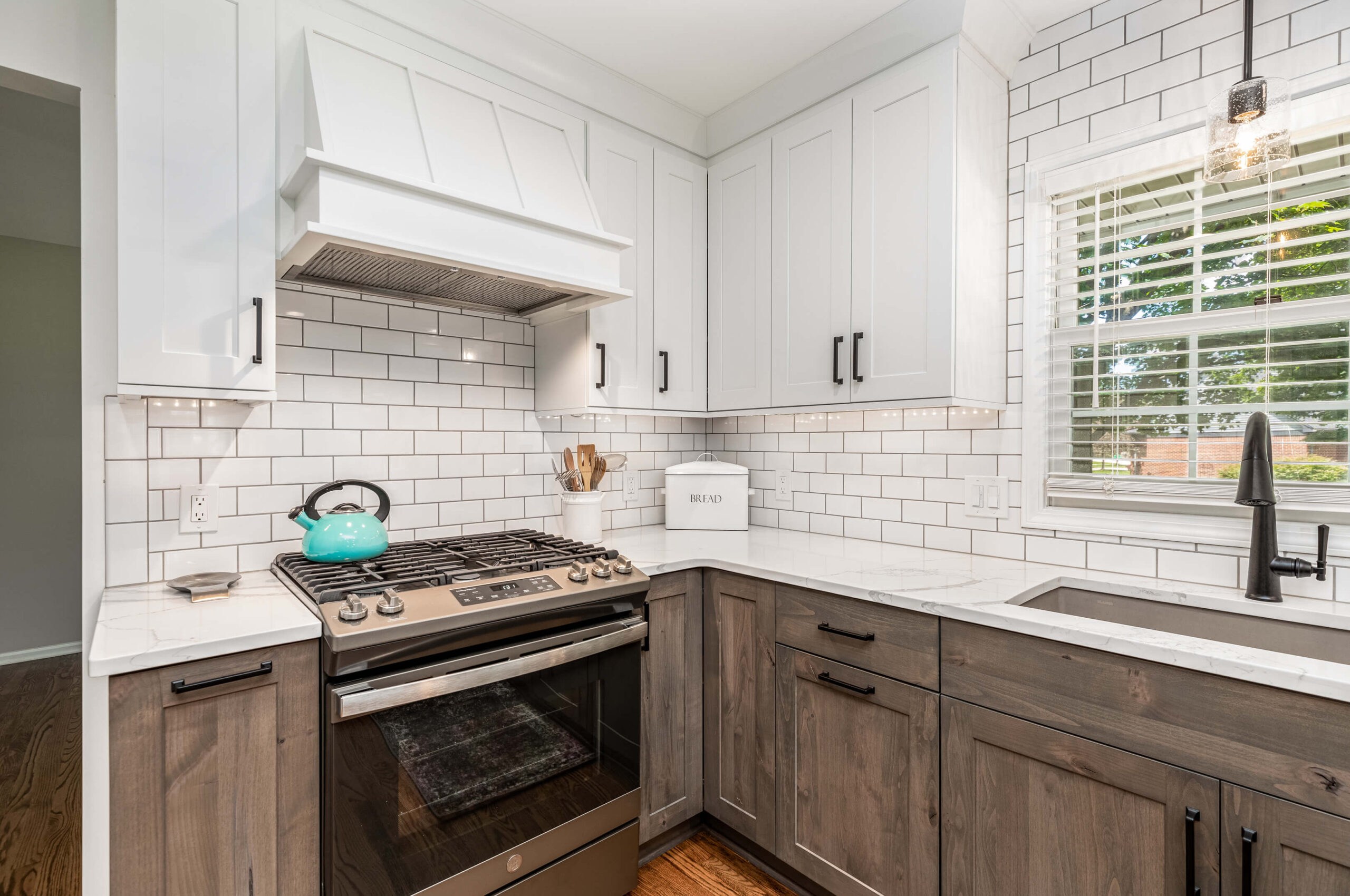 Beadboard Cabinet Doors for Your Kitchen 